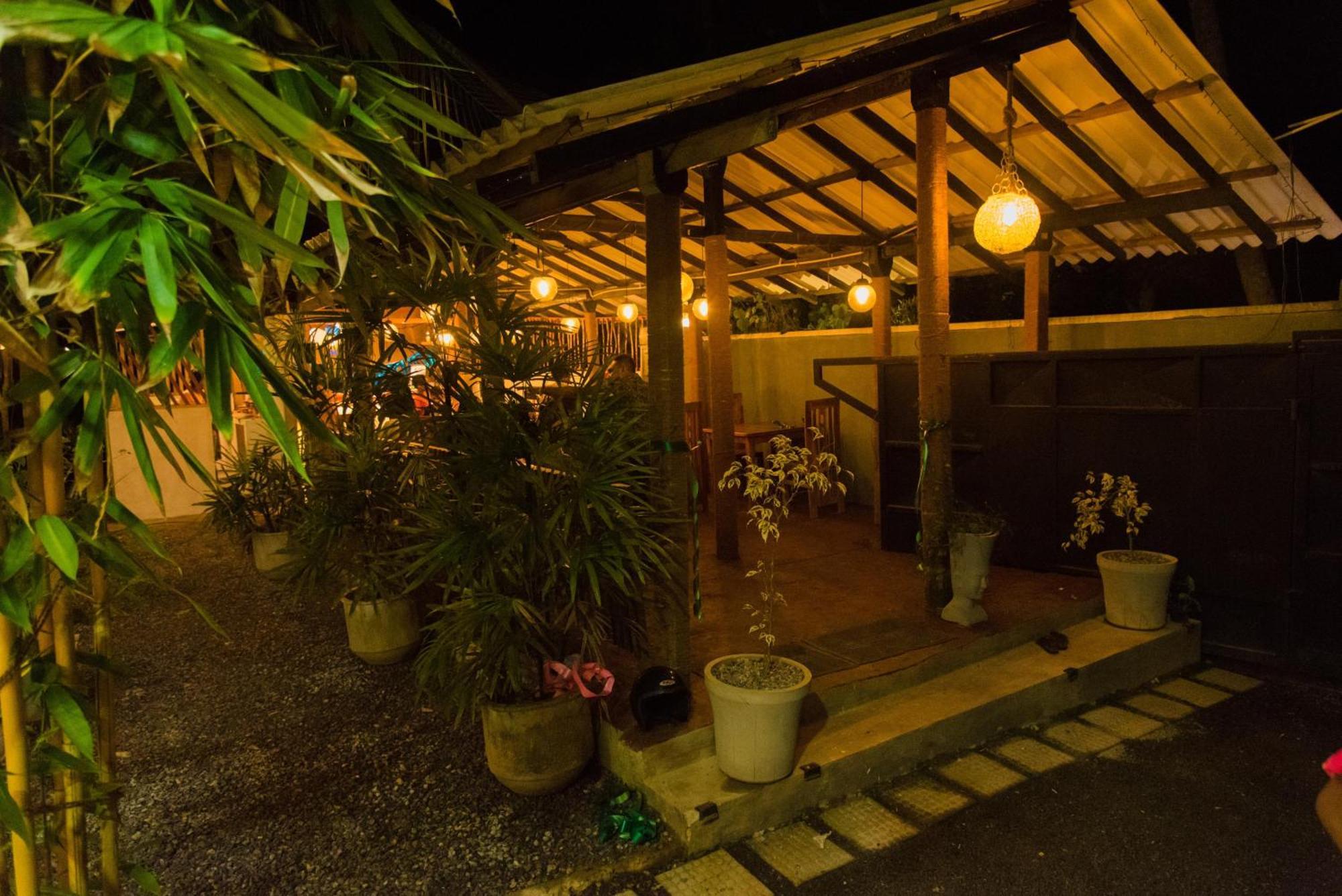 Inn Sea Horizon Ahungalla Exterior photo